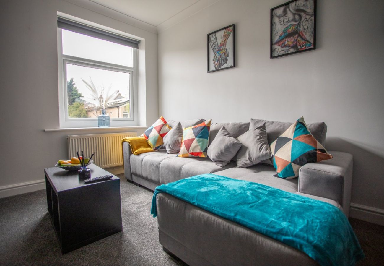 Apartment in Huddersfield - St Johns Avenue 2